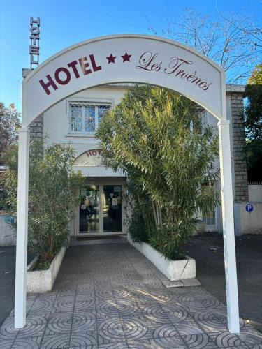 Saint-Eloi Hotel | Hotel les Troenes