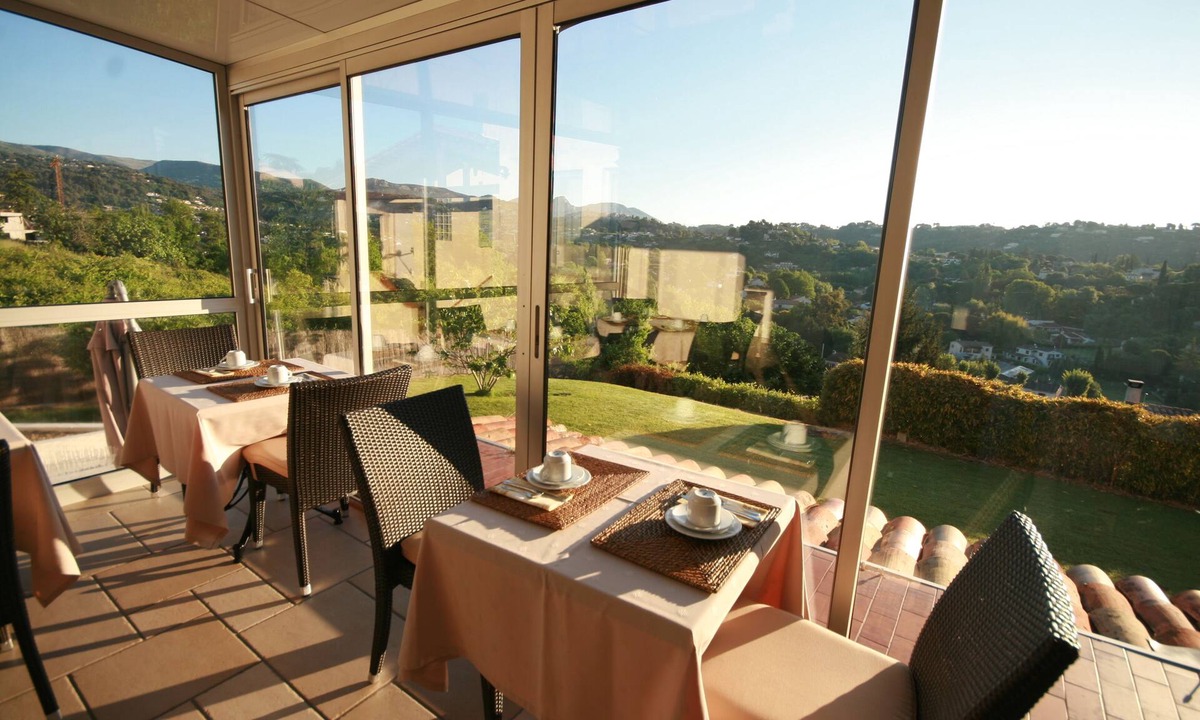 La Colle-sur-Loup Hotel | Hotel Marc Hely
