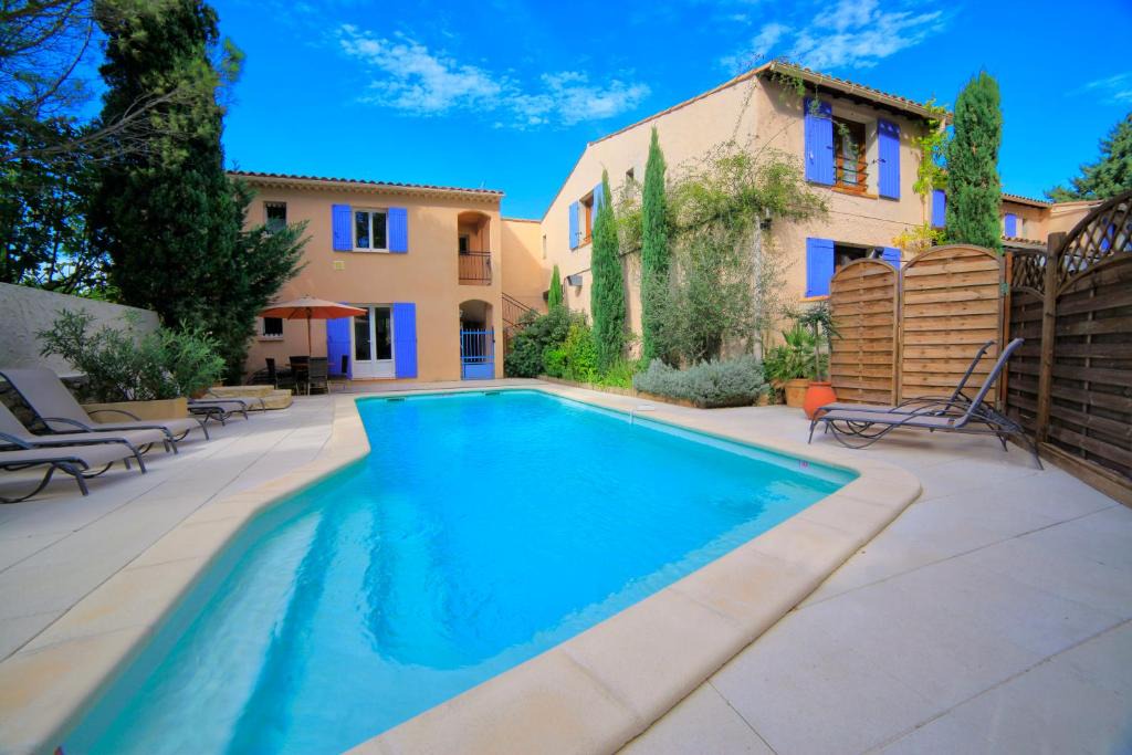 Mas-Blanc-des-Alpilles Hotel | Hotel Mistral