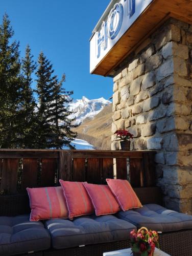 Allos Hotel | Hotel Restaurant La Source