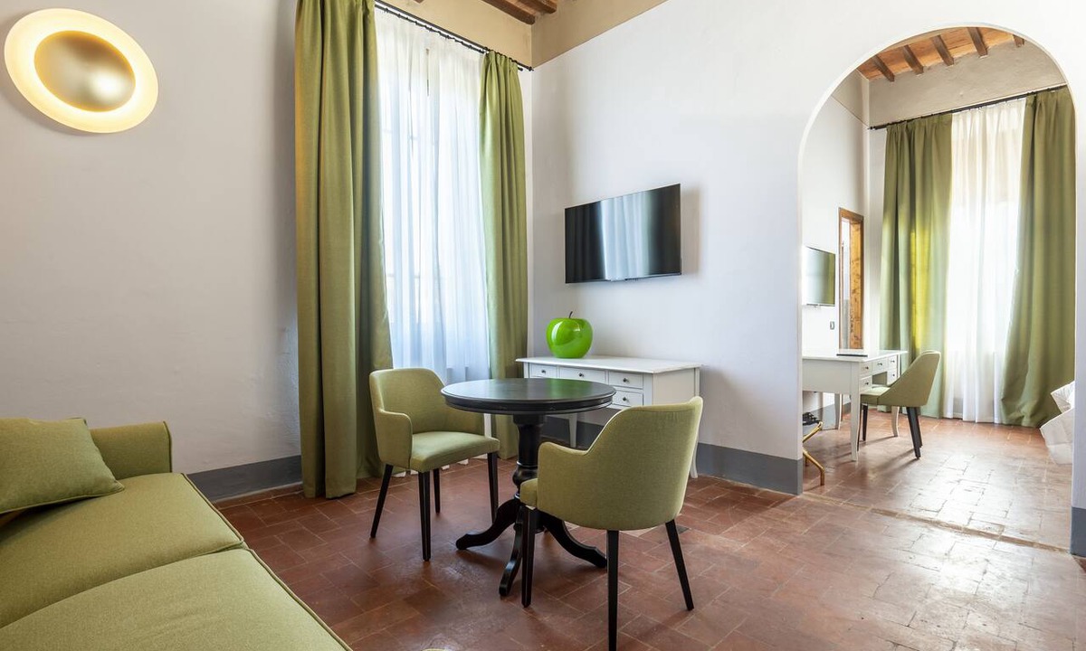 Latignano Hotel | Hotel Villa Maya