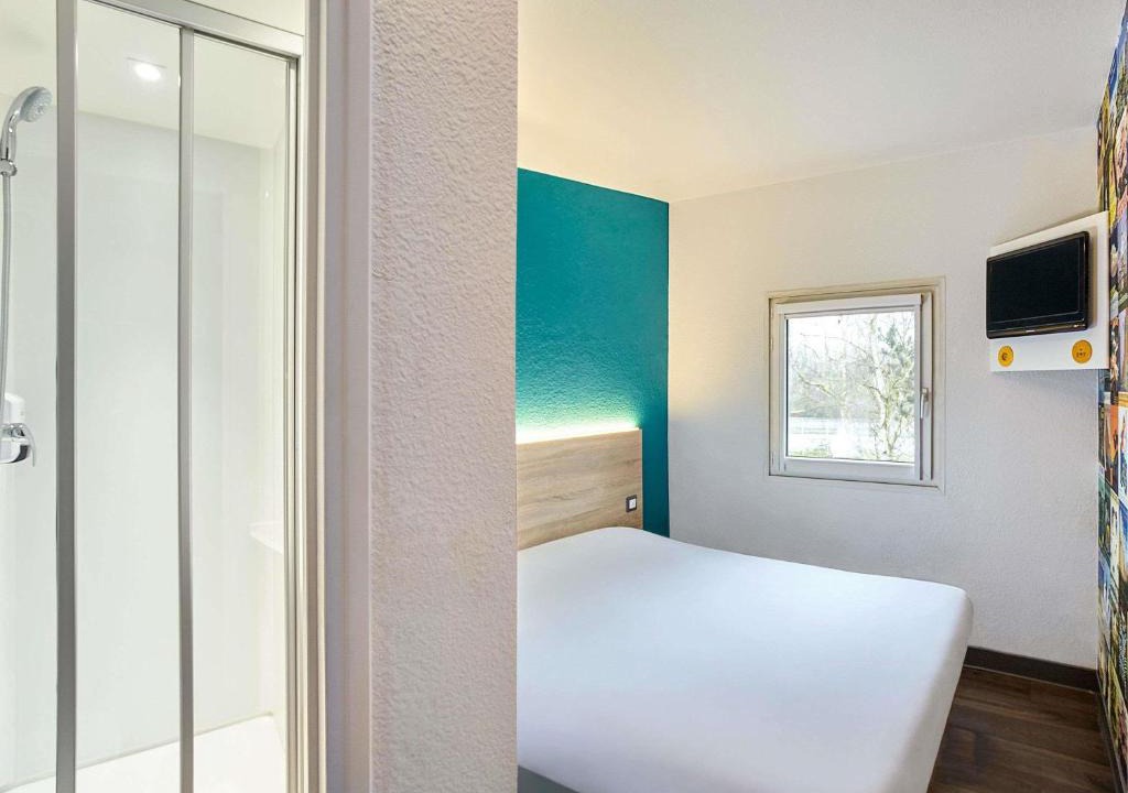 Villeneuve-Loubet Hotel | hotelF1 Villeneuve Loubet