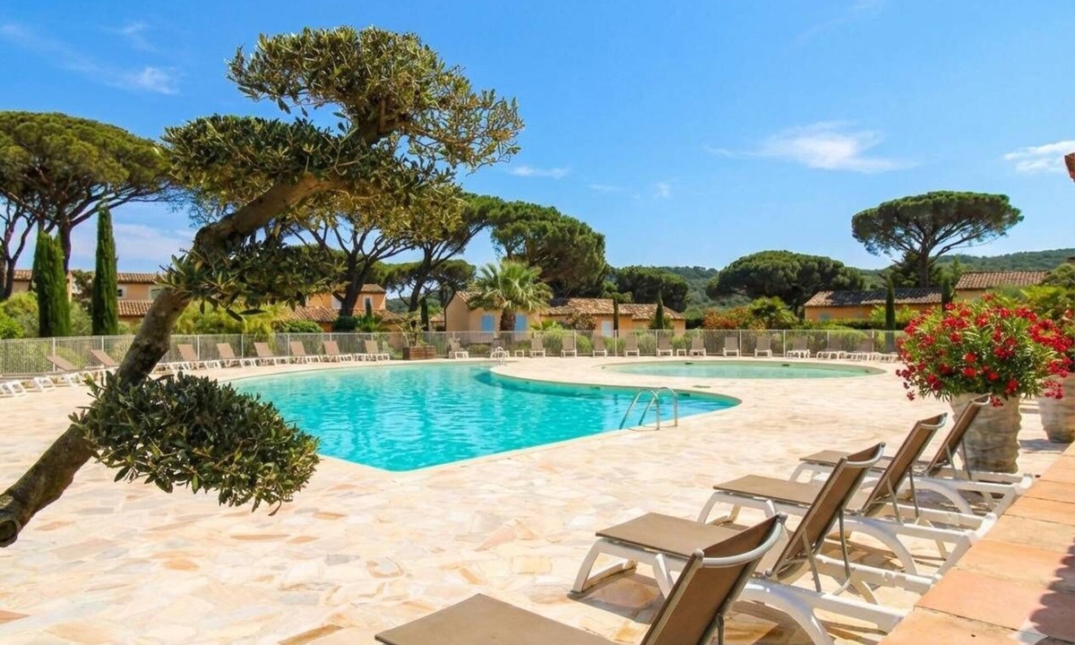 Gassin House | House for 4 people with air conditioning in a private domain with a pool located in Gassin