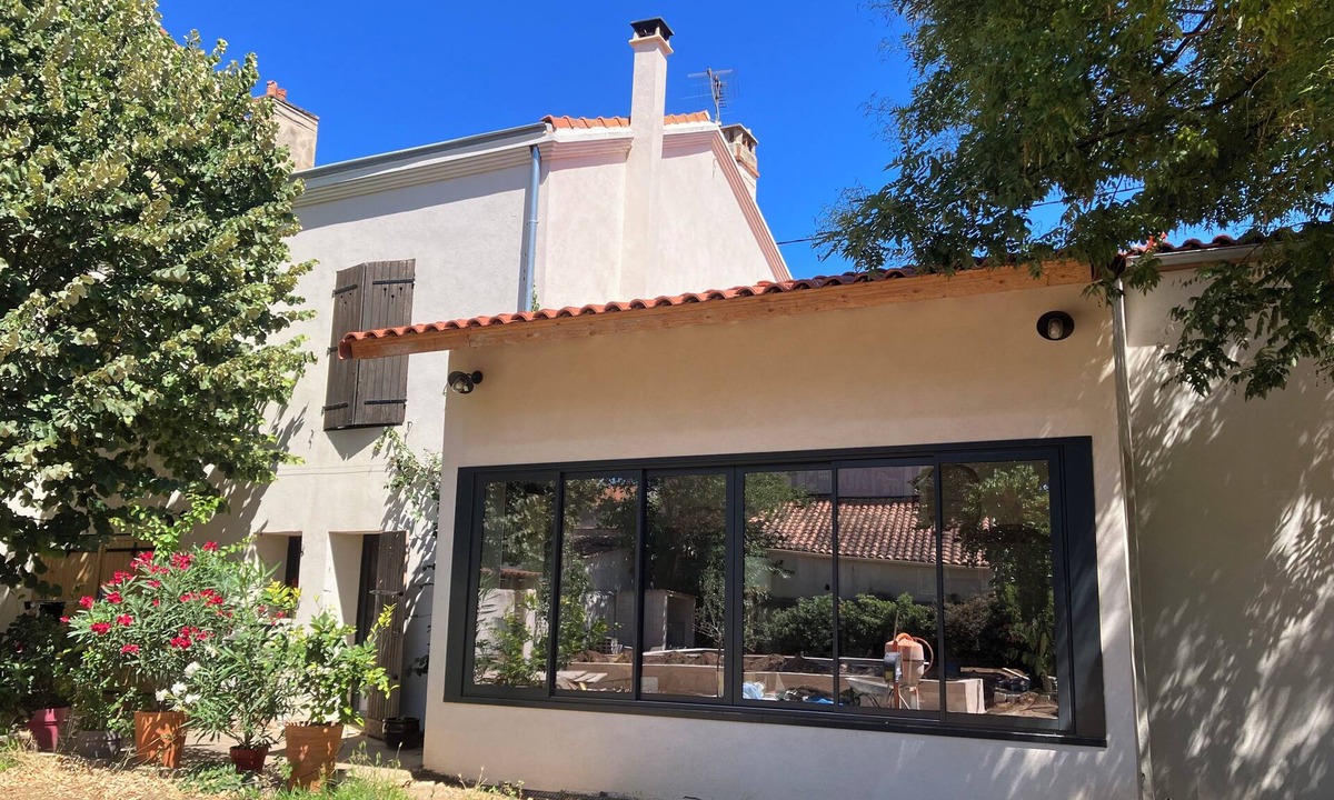 Saint-Barnabe House | House Near town center (20' Vieux Port)/residential area/Swimming pool