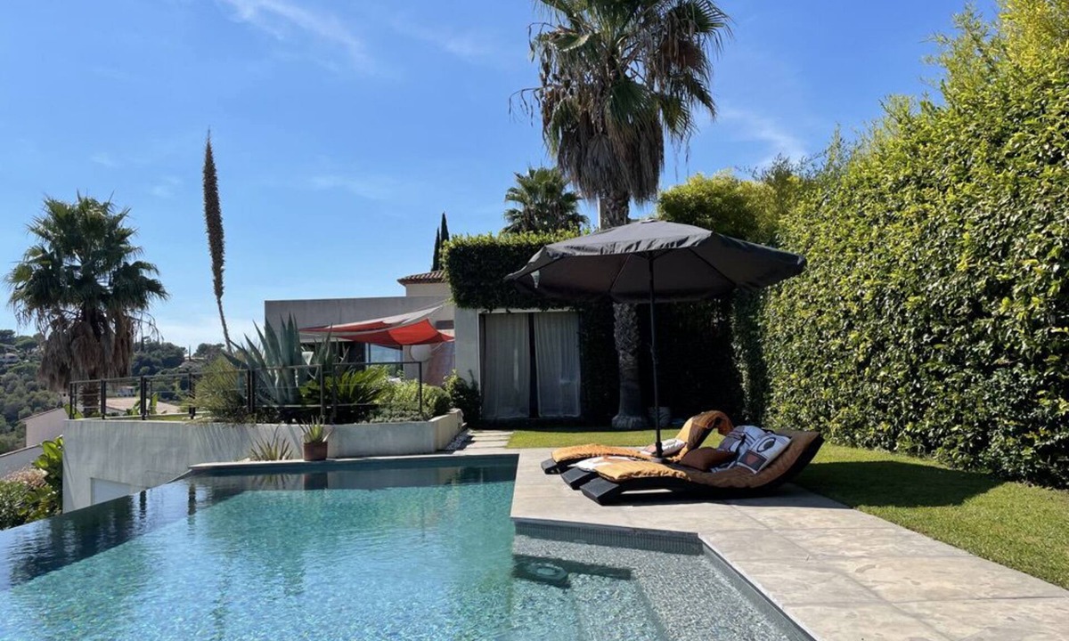 Biot House | House sea view and swimming pool a few minutes walk from Biot village 4 bedrooms