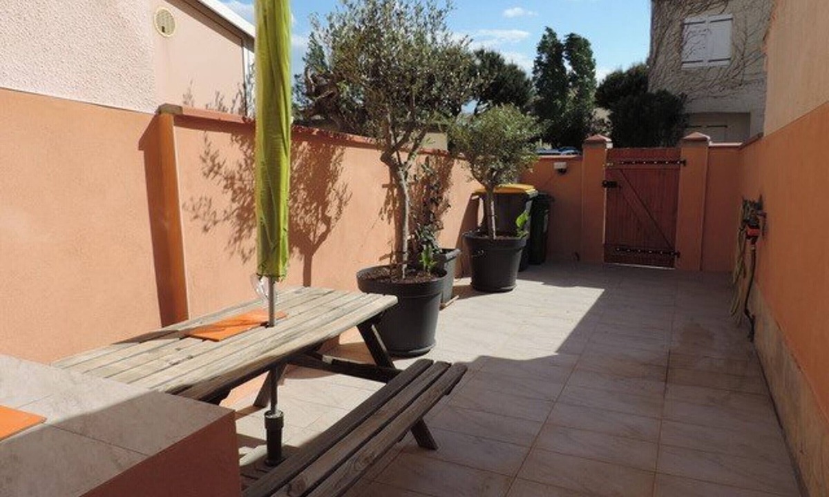 Valras-Plage House | House with BBQ for 7, near the port