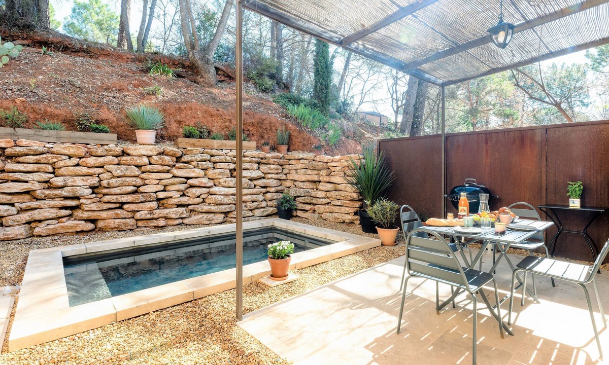 Roussillon House | House with heated pool in Roussillon