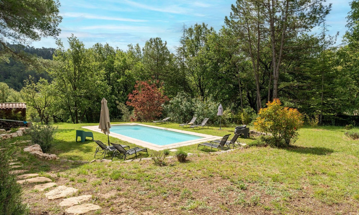 Apt House | House with Pool at the Foot of Vineyards in the Luberon – Tilleul T3 Maison Marvic