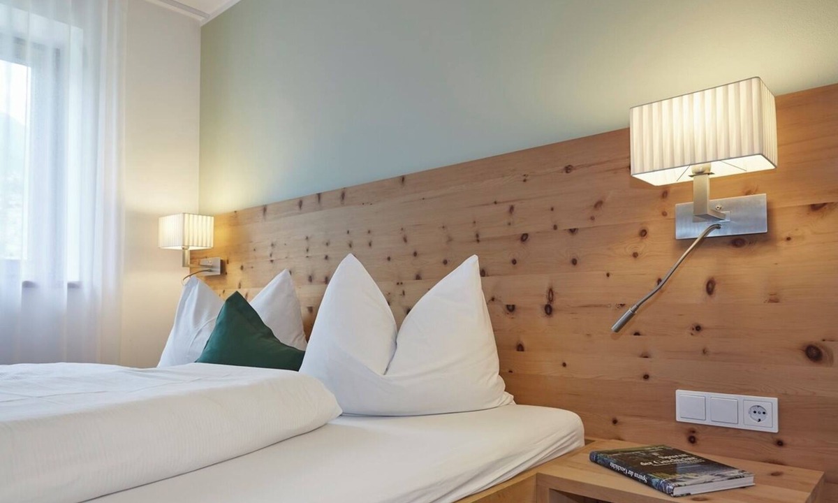 Naturno Apartment | Idyllic time-out with an organic pool surrounded by green nature