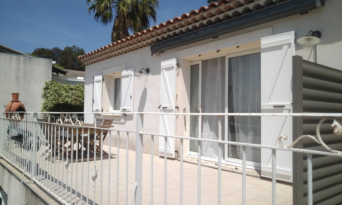 Istres House | Istres: furnished T2 in villa in the heart of Provence