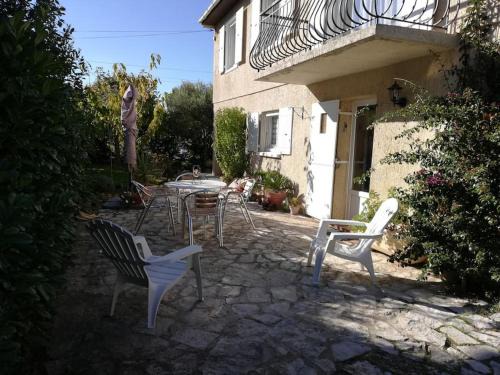 Pelissanne Apartment | Jolie location au cœur de la Provence