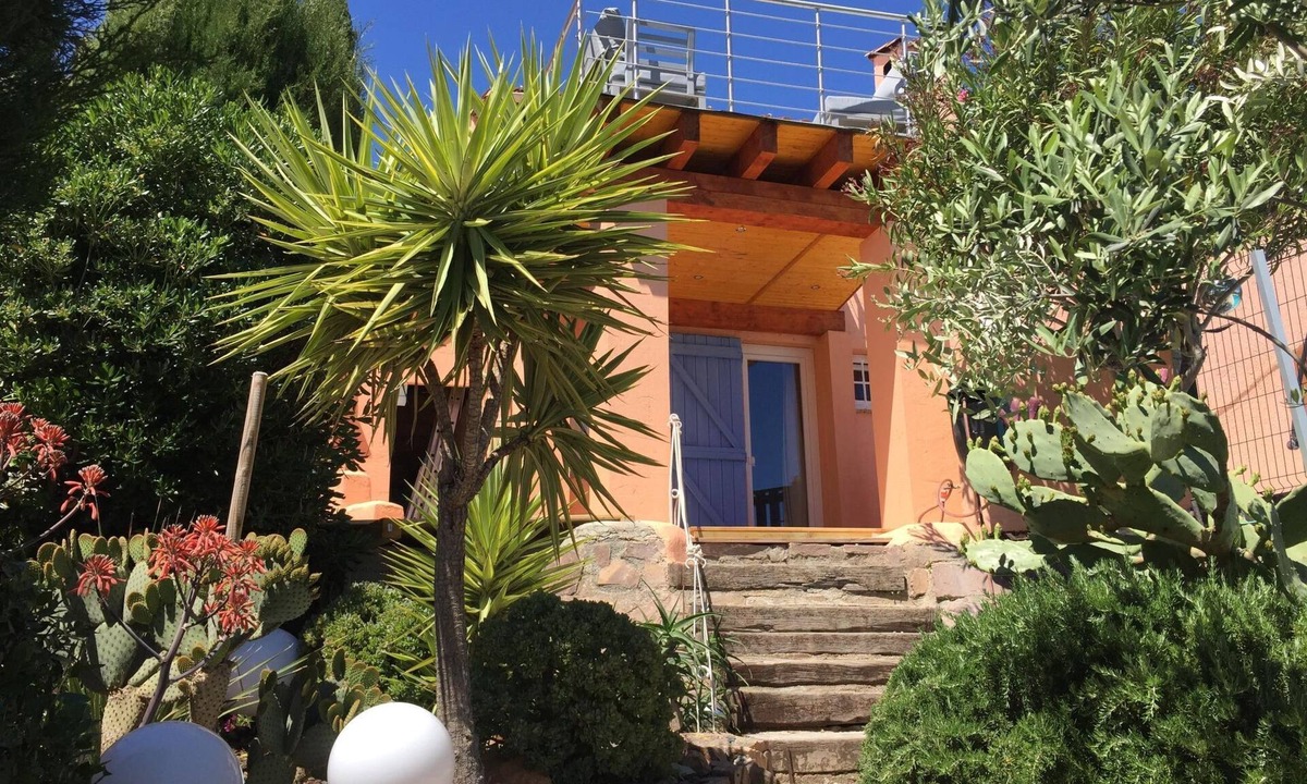 La Bouverie House | Kleine Villa an der Cote d´Azur by Interhome