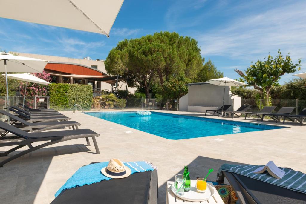 Lunel Hotel | Kyriad Montpellier Est - Lunel