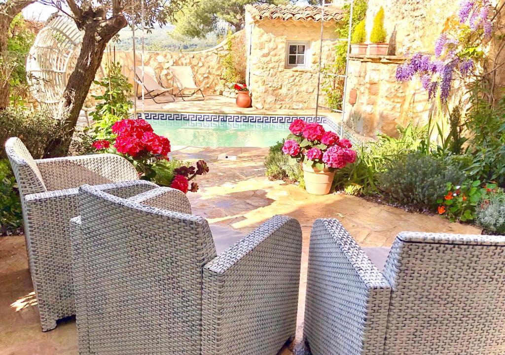 Ventabren Villa | L’île aux fleurs