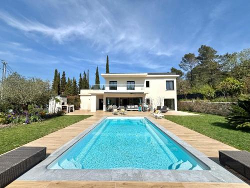 La Grand-Chile Villa | L'essence du sud avec 4 suites, piscines et four à pizza