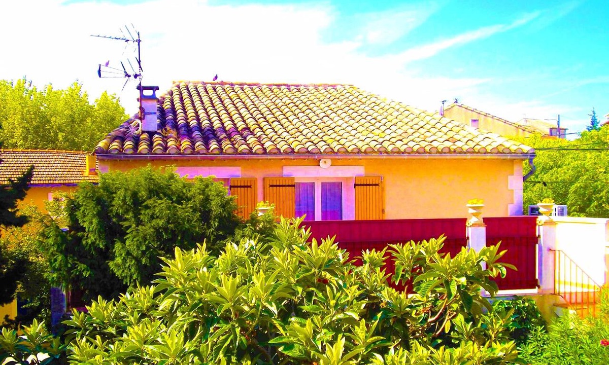 Vedene Apartment | La Cigale Appart-Villa Climatisé pour 2 ps En Provence, Village Près d'Avignon