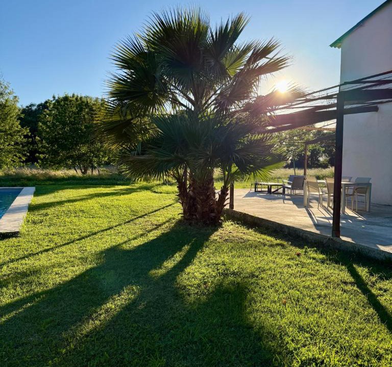 Molleges Apartment | La Clé Des Alpilles