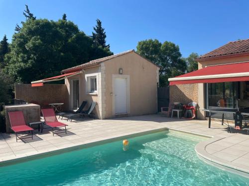 Bourdic House | La Clastre location d'un studio avec piscine et clim près d'Uzès