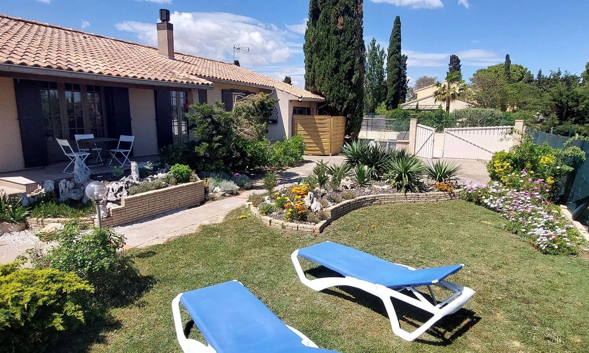 Marseillan House | La Maison de Georges , Jolie Maison Climatisée Avec Terrain vue Etang de Thau
