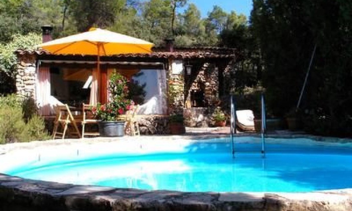 Sillans-la Cascade House | "La petite maison" (Das kleine Haus) by Interhome