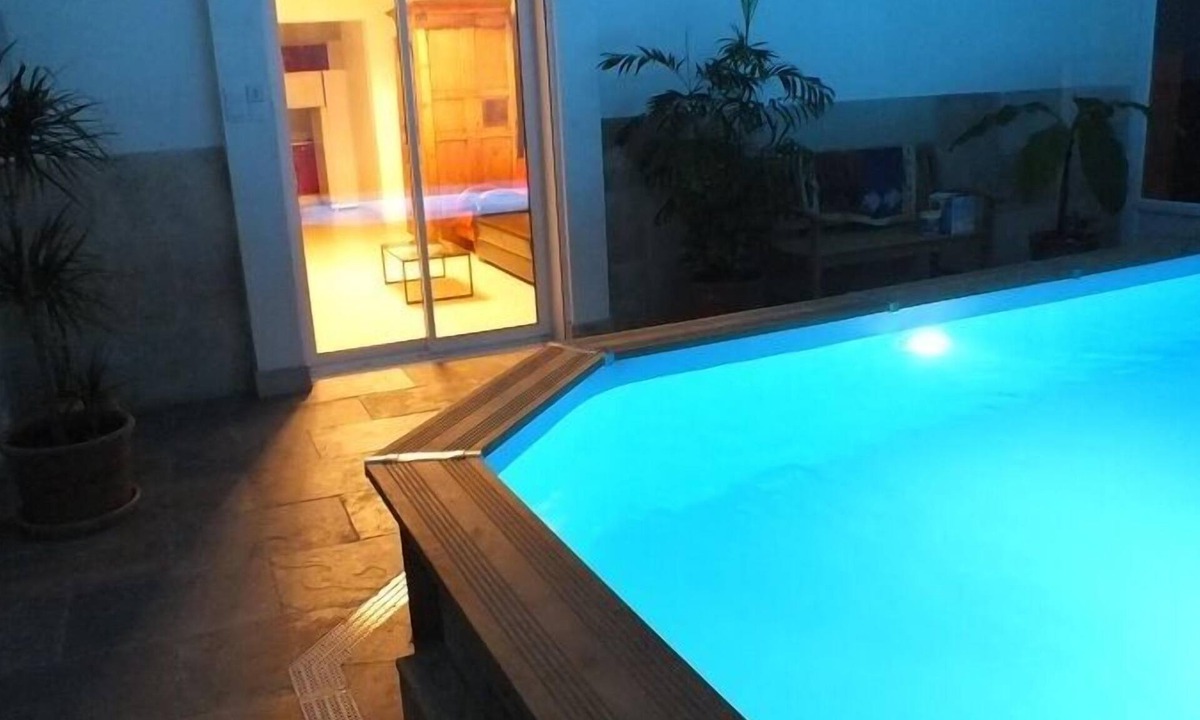 Aix-en-Provence Cottage | La Petite Maison Sous Les Pins-Piscine Intérieure Option SPA