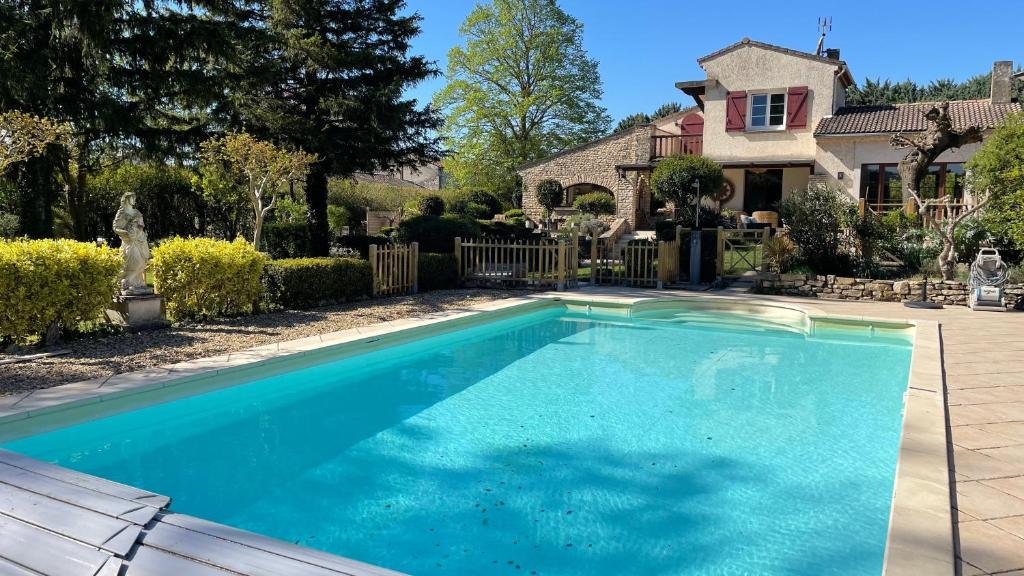 Velleron Bed & Breakfast | LA PETITE RIVE - Les Oliviers