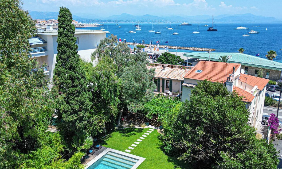 Cap-d'Antibes Villa | ☀️La plage☀️ Classified ⭐️⭐️⭐️⭐️