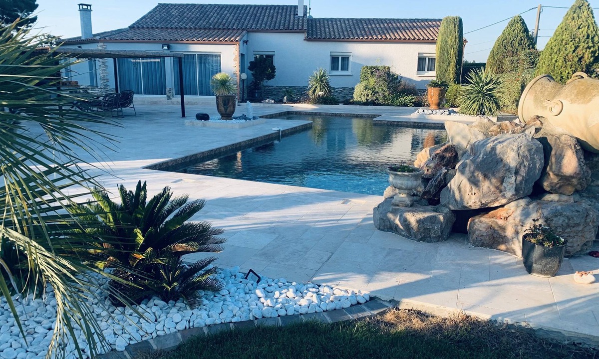 Montbazin Villa | Large 200 m² family villa, ideal for families and groups of friends
