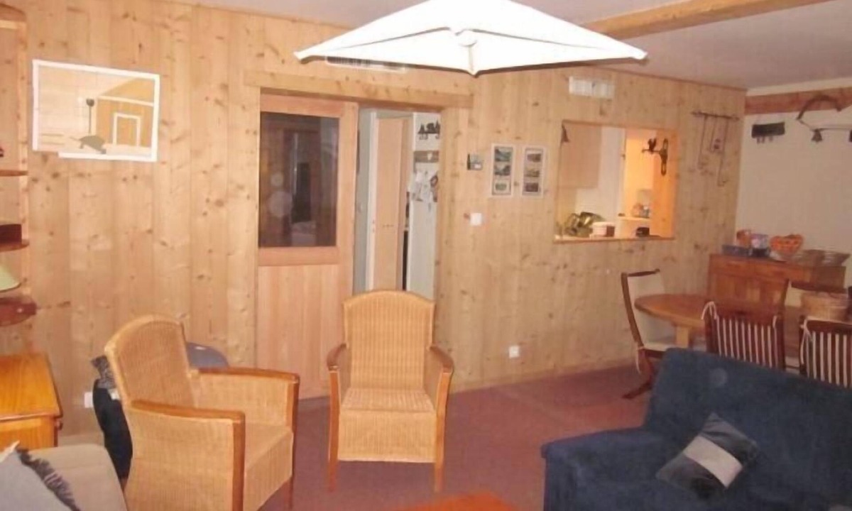La Salle-les-Alpes Apartment | Large family apartment, serre chevalier 1400 fully renovated, wifi,