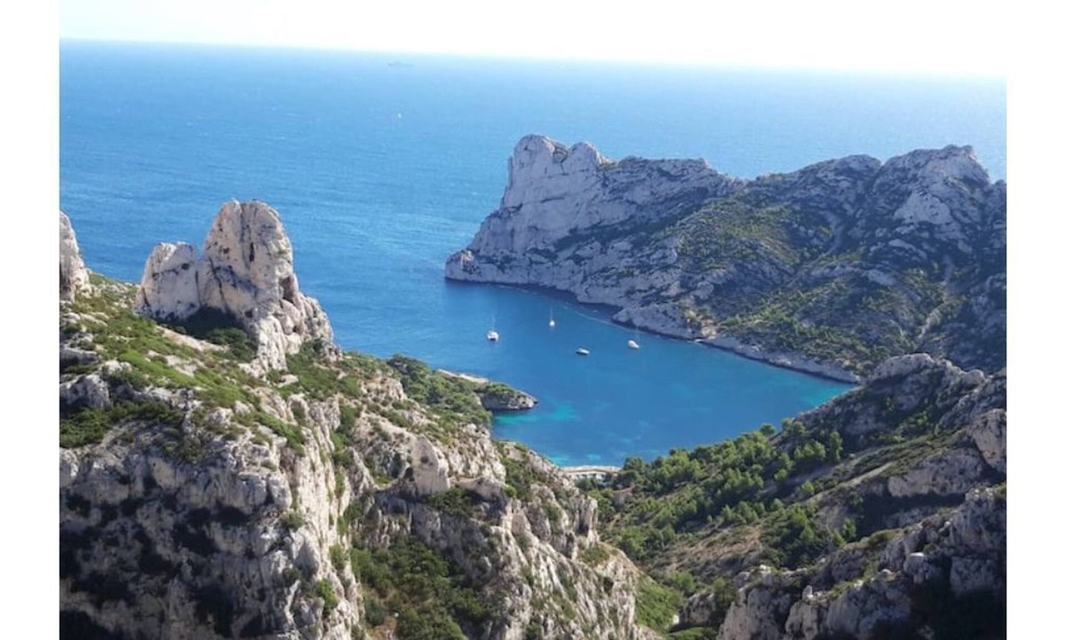 Cadolive Villa | Large house in the countryside between Aix and Cassis