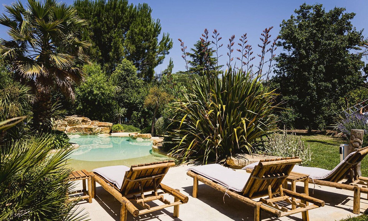 Cavaillon House | Large Luberon stone farmhouse with beach pool - Le mas du chemin blanc
