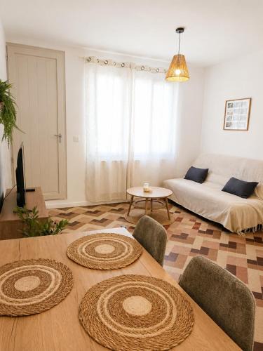 Volonne Apartment | Le Cœur de Volonne - Centre Village