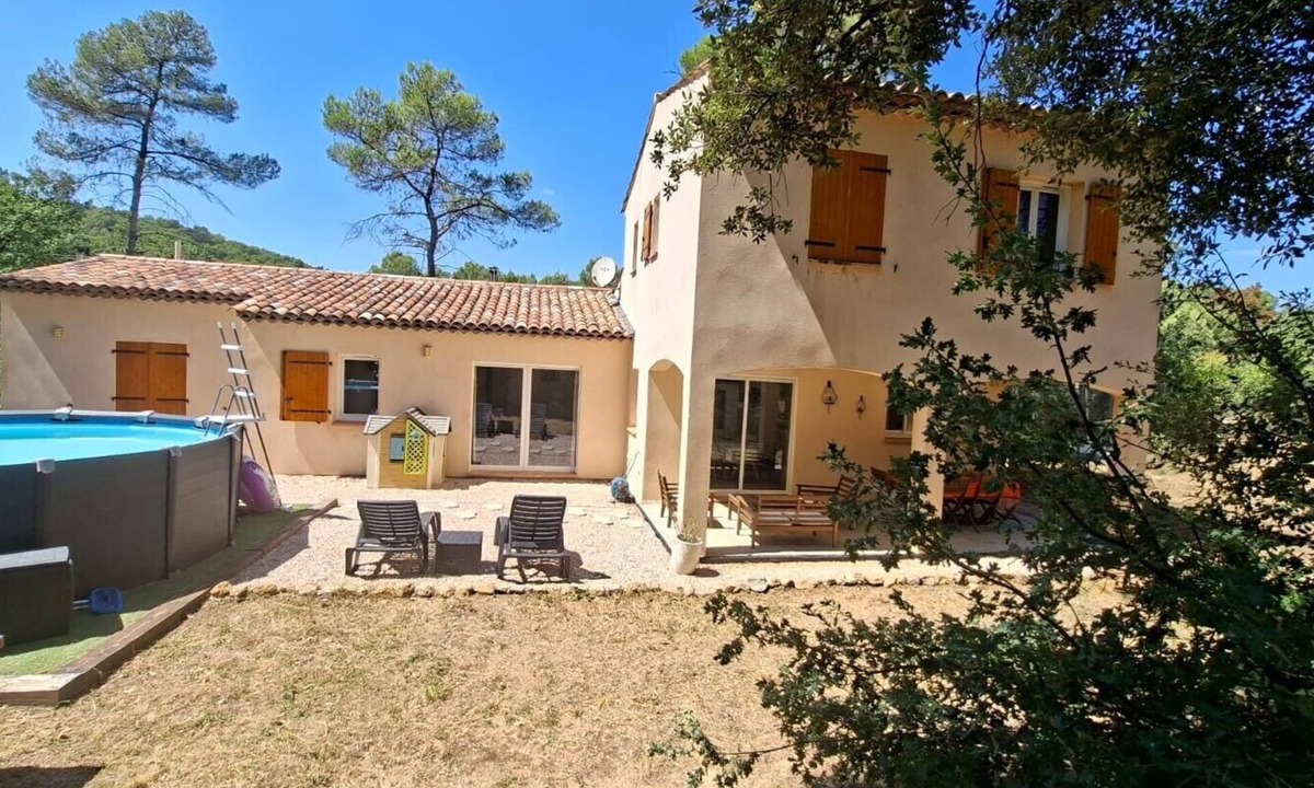 Flayosc House | Le Clos des Cigales – Family Home with Pool in Provençal Charm