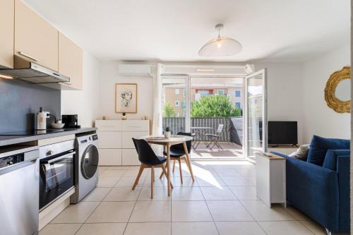Roquefort-les-Pins Apartment | Le Cocon Calistea: Studio climatisé avec Piscine