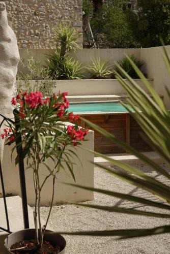 Sainte-Anastasie Apartment | Le Loft