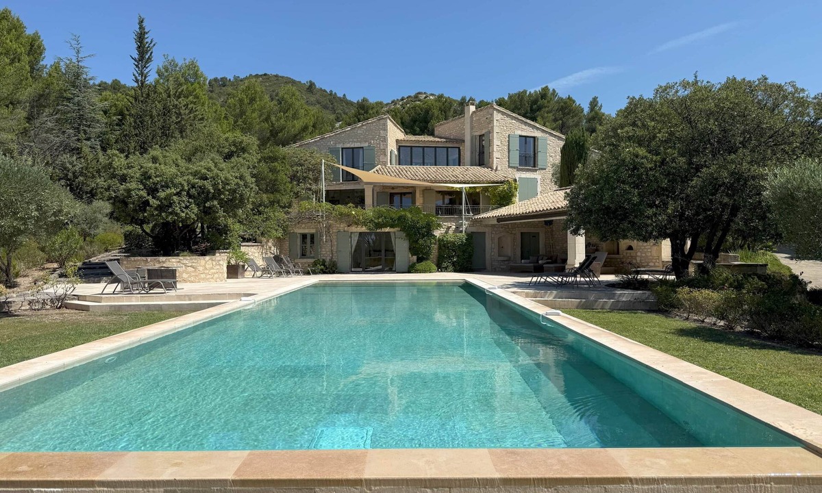Les Baux-de-Provence House | Le Mas de Rose, large swimming pool, beautiful view