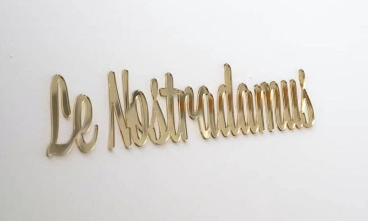 Salon-de-Provence Apartment | Le Nostradamus - Magnificent downtown apartment with parking