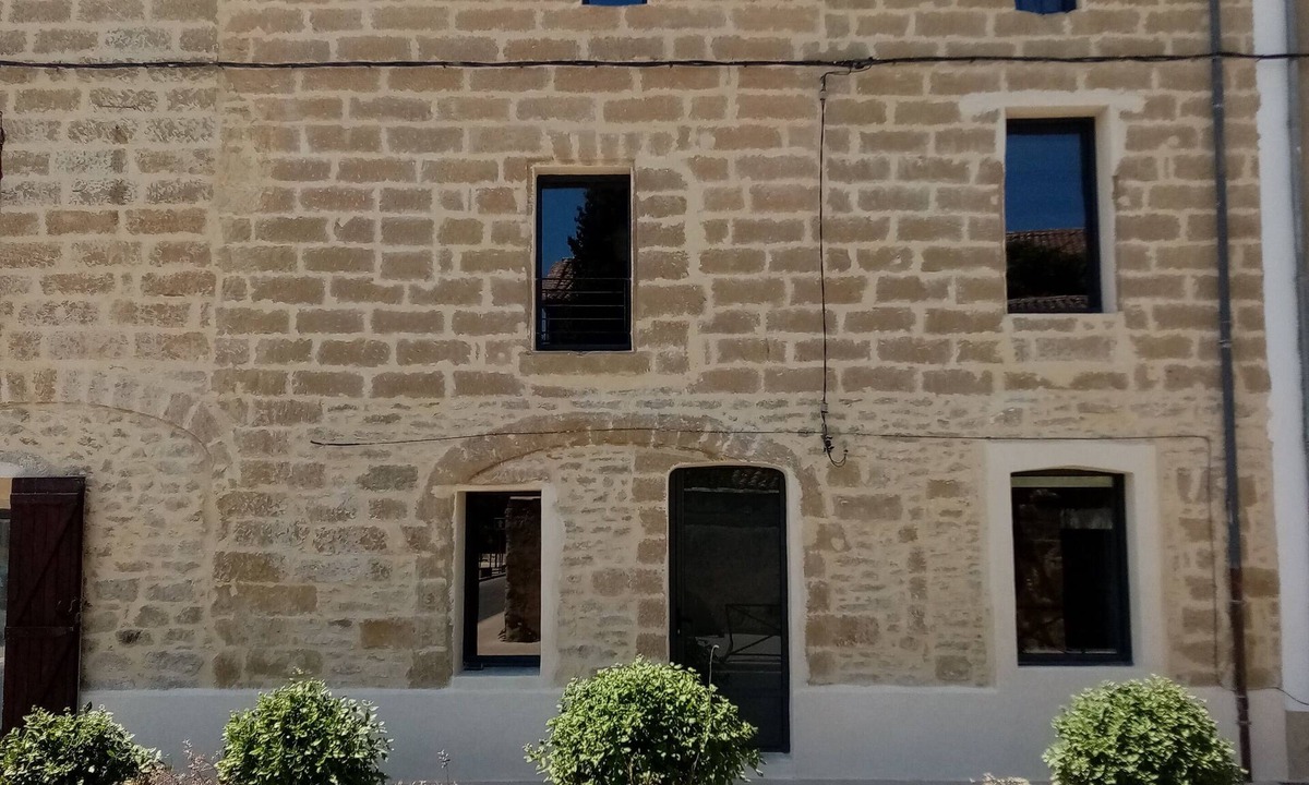 Montaren-et-Saint-Mediers House | LE PASSAGE 2