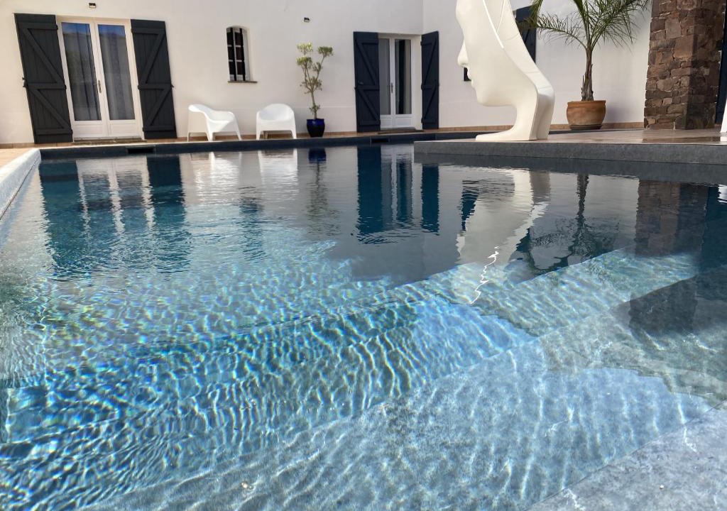 La Crau House | Le Patio Bleu