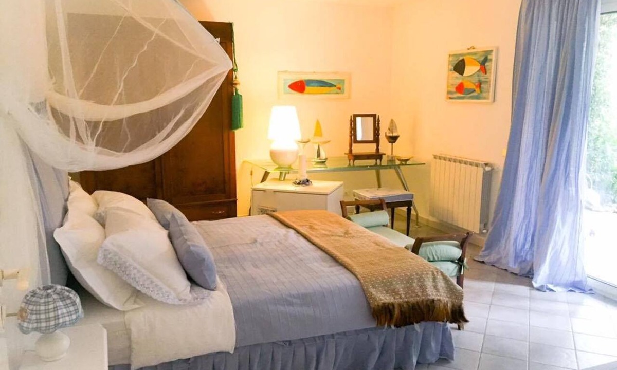 Ameglia Bed & Breakfast | Le Pinette Bed and Breakfast