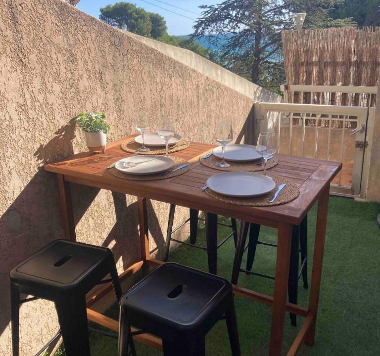 Carry-le-Rouet Apartment | Les Alizes Apartment Beachfront
