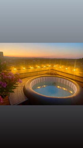 Sigean Bed & Breakfast | Les Anges de Sigean, Chambres d'hôtes de Luxe,Rooftop Panoramique avec Jacuzzi