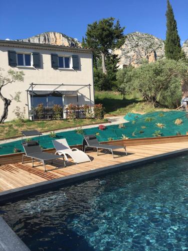 Moustiers-Sainte-Marie House | Les Claux des Oliviers