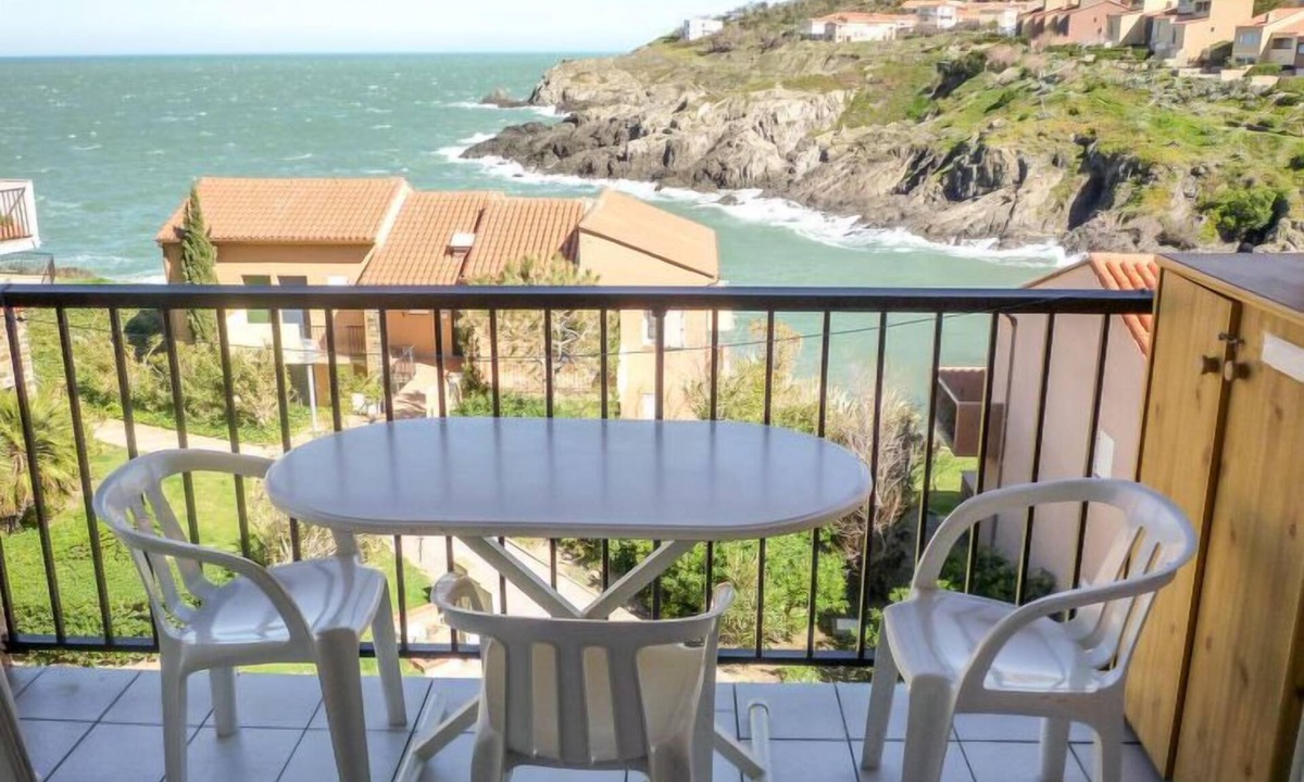 Collioure Apartment | Les Roches Bleues by Interhome