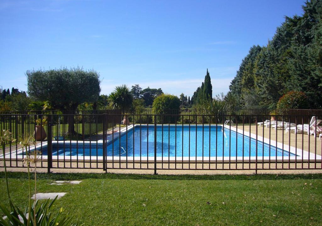 Saint-Andiol Apartment | Les Tournesols