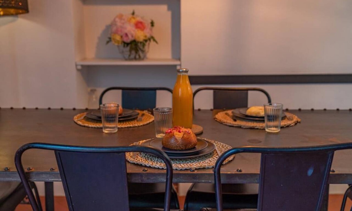 Nimes City Centre Apartment | 🏛️ Loft at Maison Carrée - 2/4 people- ⭐