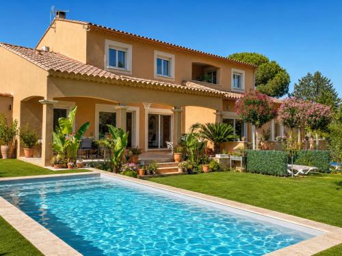 Saint-Martin-de-Crau Bed & Breakfast | Lou Meinado, un concept "comme à l'hôtel"
