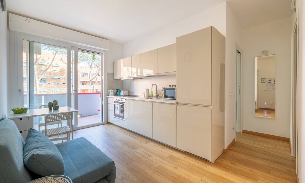 Torrino Apartment | Lovely apartment 5 minutes walk from Tor di Valle Station of MetroMare line