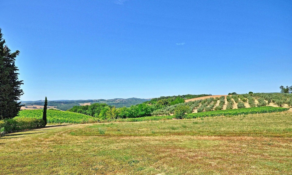San Gimignano Apartment | Lovely apartment for 4 people with A/C, WIFI, pool, TV, terrace and panoramic view