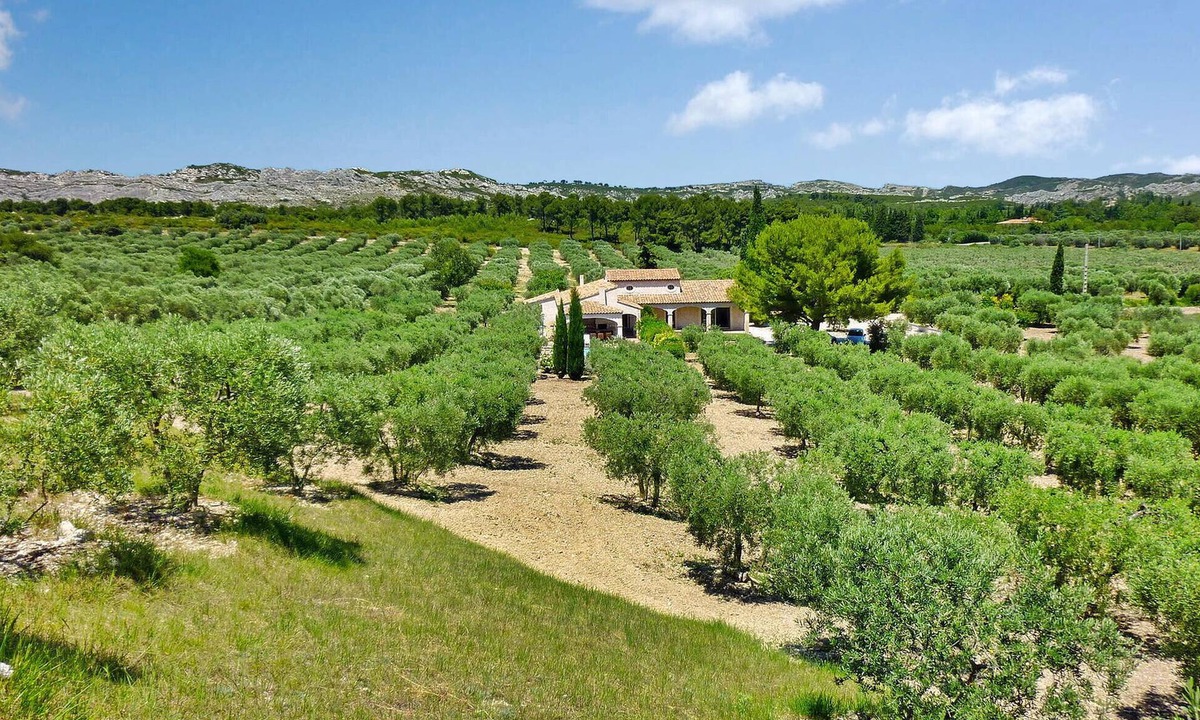 Mouries House | Luxurious home in Mouries with private swimming pool, can be inside or outside